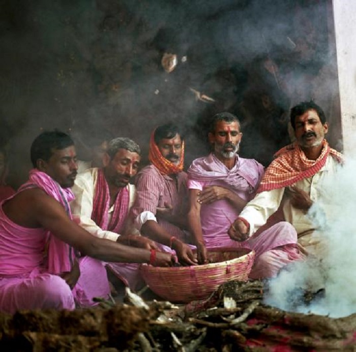 Индуистские священники в штате Бихар, Индия.