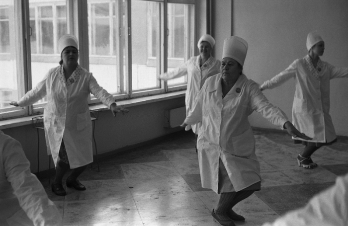 Соревнования Горпромторга по производственной гимнастике. Школа № 62, Новокузнецк, 1983 год.