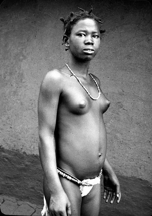 Народность бауле - одна из крупнейших народностей республики Кот-д`Ивуар.