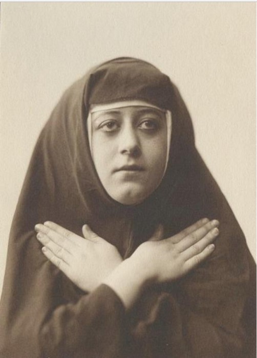 Монахиня, 1930 год.
