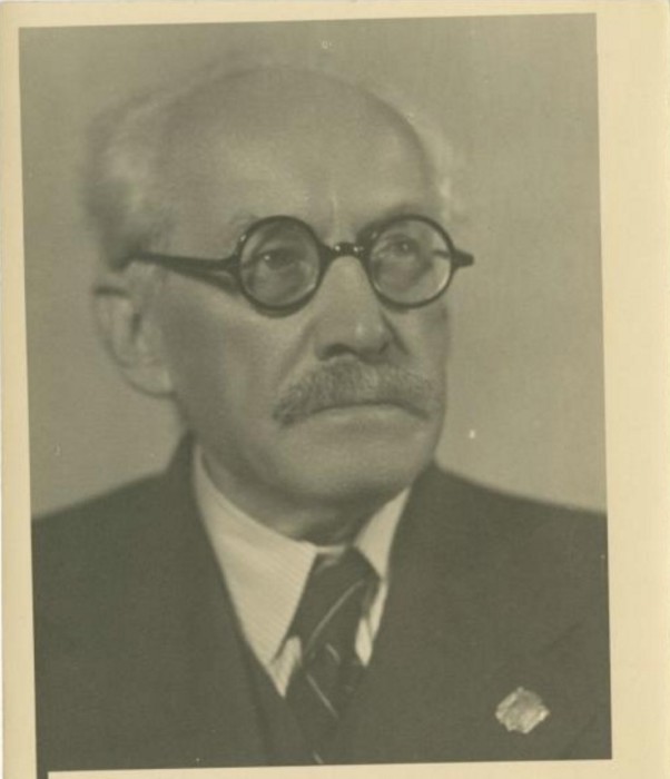 Чехословацкий историк, музыковед, литературный критик, 1940 год.