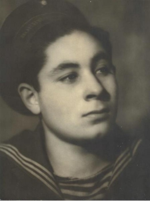 Портрет матроса советского крейсера, 1941 год.