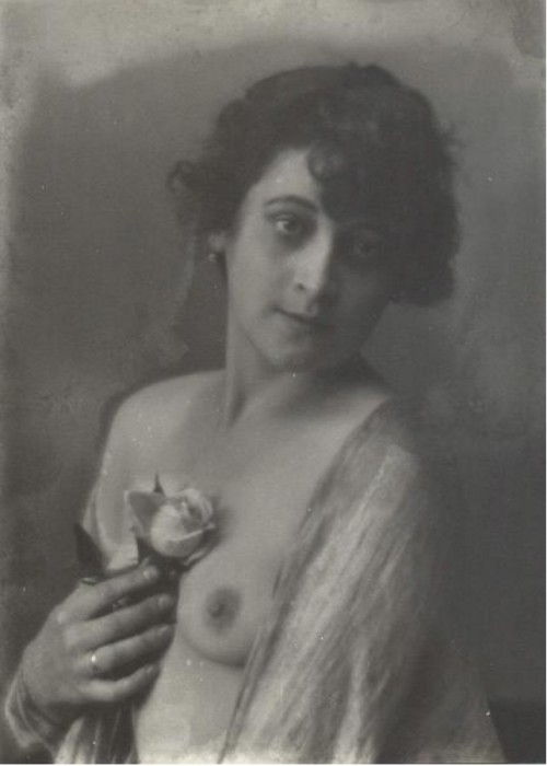 Романтичное фото, 1931 год.