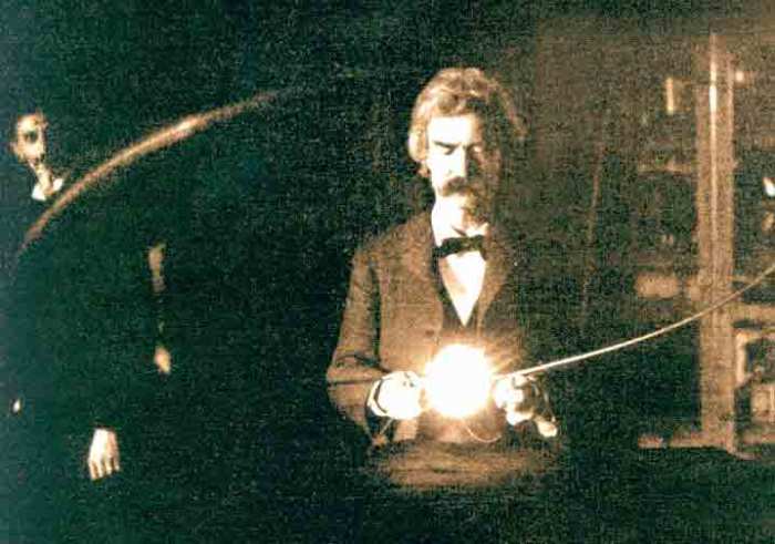 Марк Твен в лаборатории Николы Теслы, 1894 год.