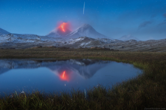 Действующий вулкан на востоке Камчатки. Автор фотографии: Даниэль Кордан (Daniel Kordan).