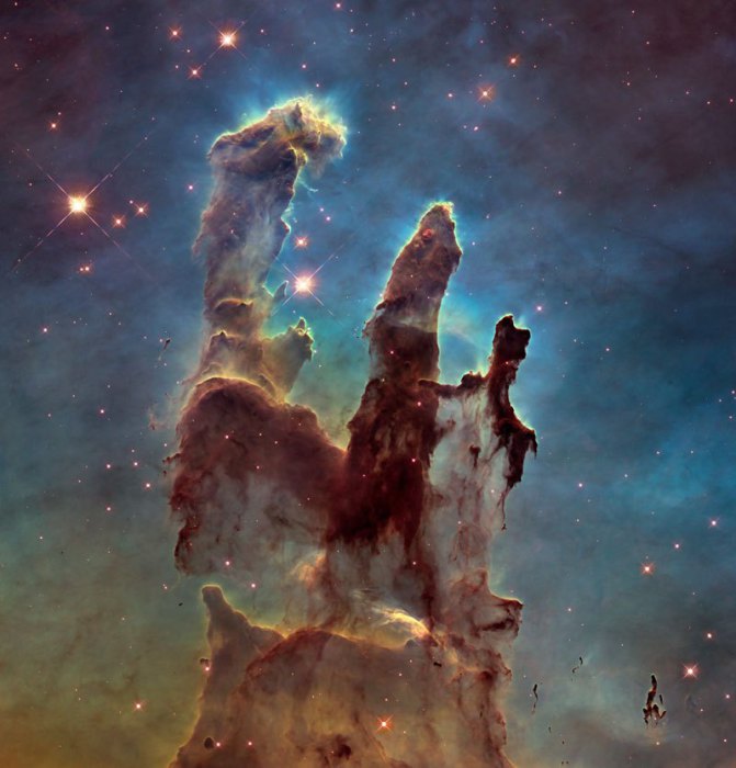 Шестое место, снимок сделан NASA, ESA и команда Хаббла Heritage.