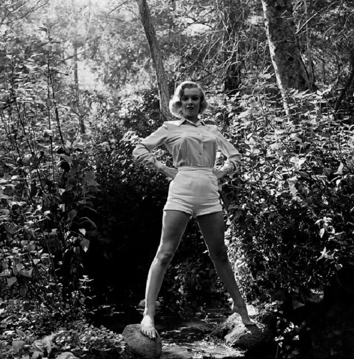 Снимок с фотосессии легендарной звезды, сделанный фотографом журнала LIFE Эдом Кларком в 1950-м году.