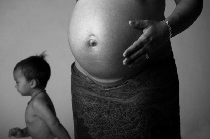  Для женщины самые трогательные моменты жизни малыша начинаются еще в утробе. | Фото: nibler.ru.
