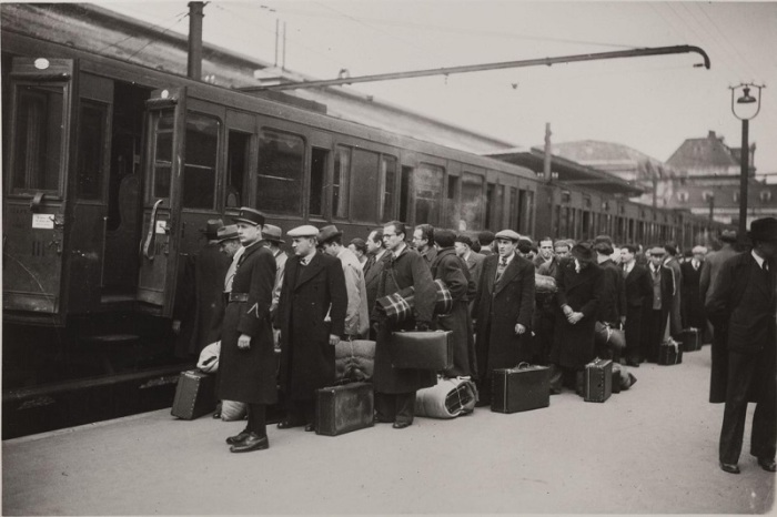 Железнодорожная станция Аустерлиц, 13 мая 1941 года.