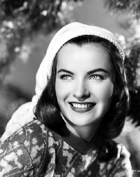 В 1944 и 1947 году фотография актрисы была на обложке журнала Life.