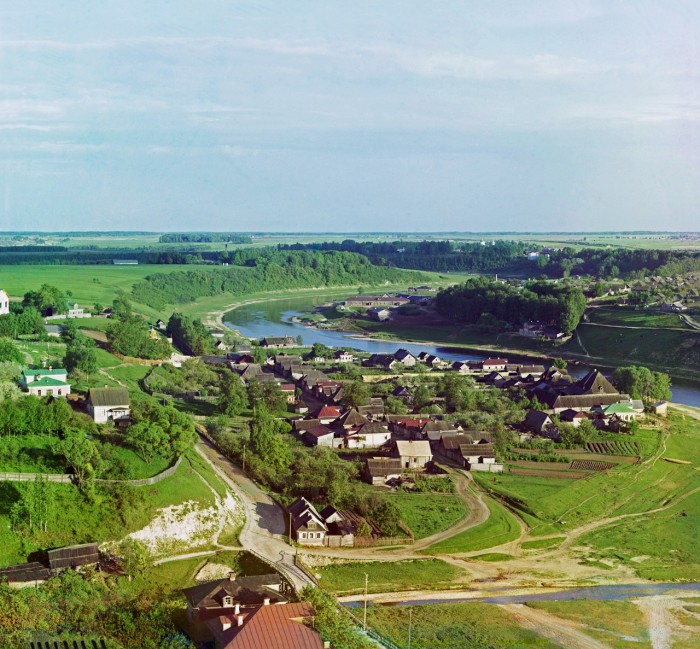 Князь-Федоровская сторона, исторический район Ржева расположенный за устьем реки Холынки.