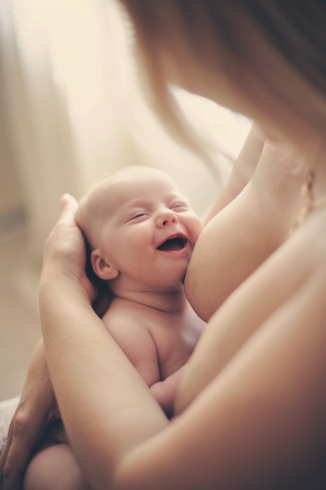 Мама с младенцем на руках. Автор фотографии:Анна Волкович.