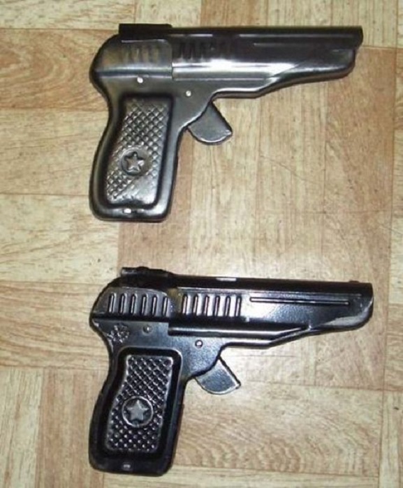 Пистолет с пистонами. | Фото: miloefoto.com