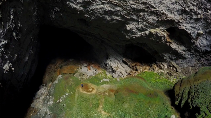 Самая большая пещера в мире.