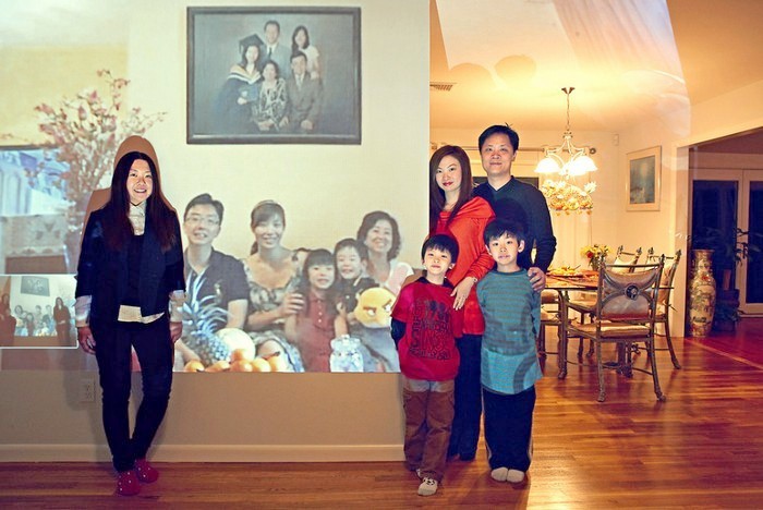 Being Together: семейные портреты через Skype. Арт-проект Джона Кланга (John Clang)