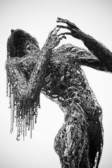 Эмоциональная стальная скульптура Ecstasy