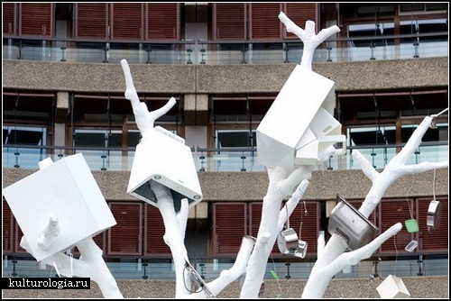 Рекламный арт-проект от IKEA: скульптура Surrealistika в Лондоне