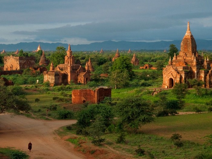 Monk, Bagan