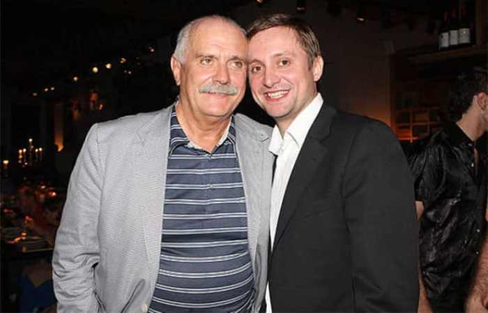 Артем Михалков с отцом | Фото: kino-teatr.ru