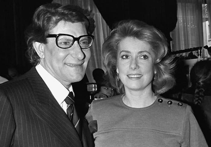 Ив Сен-Лоран и Катрин Денев в 1985 г. | Фото: tele.ru