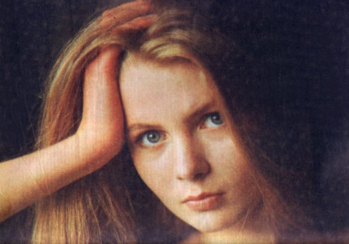 Анастасия Немоляева на постере журнала *Советский экран*, 1988 | Фото: kino-teatr.ru
