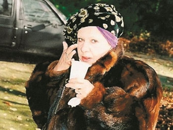 Одна из последних ролей Инны Ульяновой – в сериале «Даша Васильева. Любительница частного сыска*, 2003 | Фото: kino-teatr.ru