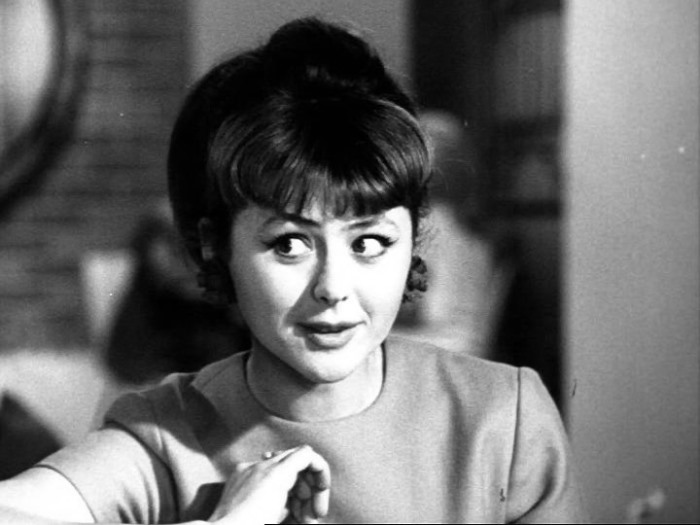 Наталья Селезнева в телепроекте *Кабачок 13 стульев*, 1968 | Фото: kino-teatr.ru