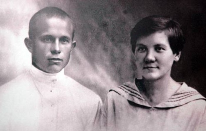 Никита Хрущев и Нина Кухарчук, 1924 | Фото: novostivmire.com