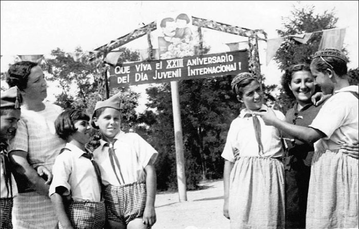 Испанские дети в одесском санатории им. Октябрьской революции | Фото: portal.rusarchives.ru