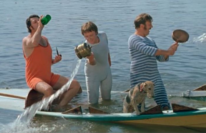Кадр из фильма *Трое в лодке, не считая собаки*, 1979