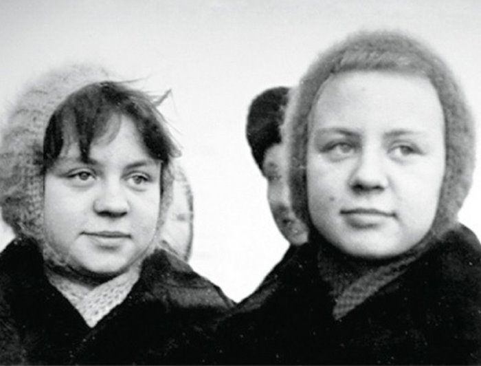 Когда сестры Юкины подросли, их уже не приглашали сниматься в кино | Фото: chtoby-pomnili.com