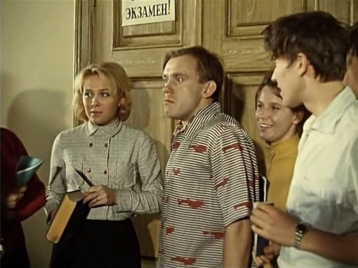 Кадр из фильма *Операция Ы и другие приключения Шурика*, 1965 | Фото: kino-teatr.ru