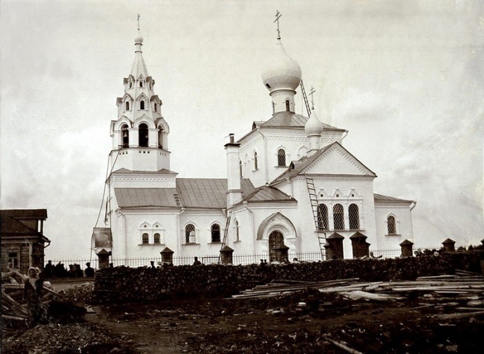 Храм Живоначальной Троицы, возведенный в память о Вере Мамонтовой