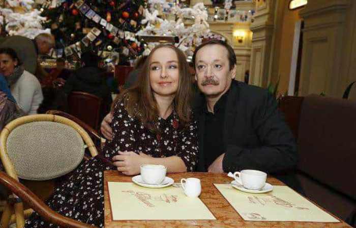 Актер со второй женой, Екатериной Кирчак | Фото: biographe.ru