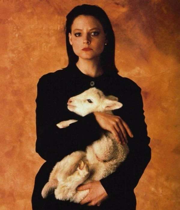Джоди Фостер на промо-фото Молчание ягнят в 1991 году.  