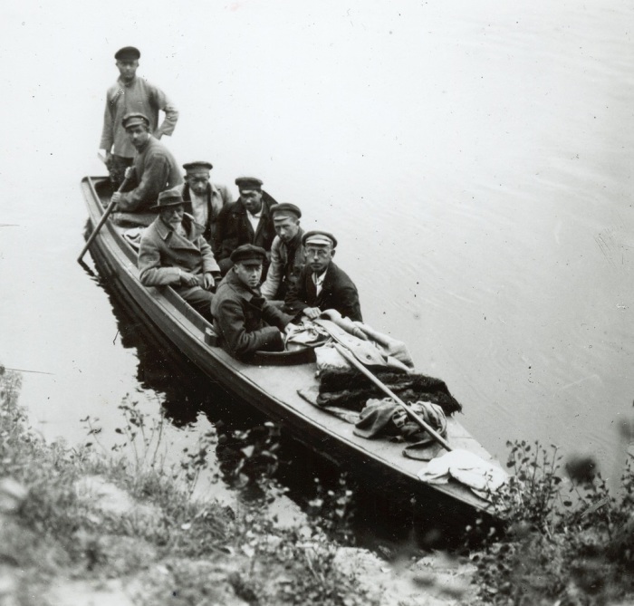 Экскурсия в Тавровское лесничество с профессором Сент-Иллером. 1920-е годы. 