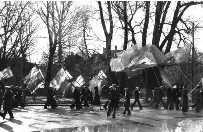 Празднование 1 мая. СССР, Таллин, 1972 год.