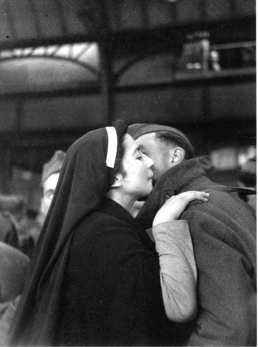  Возвращение военнопленных. Париж, 1945 год.