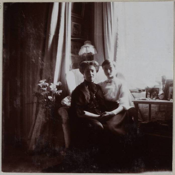  Великая княгиня Татьяна и императрица Александра Фёдоровна.