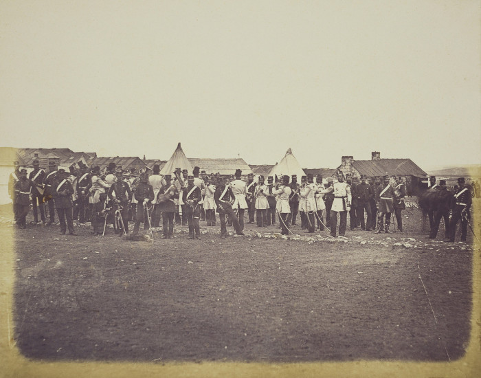 Военный оркестр играющий марш в лагере во время Крымской войны. Крым, 1855 год.
