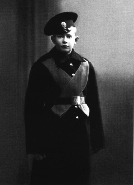 Молодой кадет 1 кадетского корпуса. Россия, 1914 год.