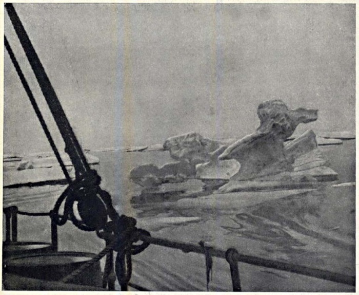 Челюскин прошел море Лаптевых и пролив Санникова. 1933 год. 