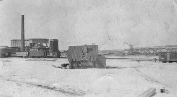 Коксохимический завод на территории американской производственной колонии. 1920 годы.