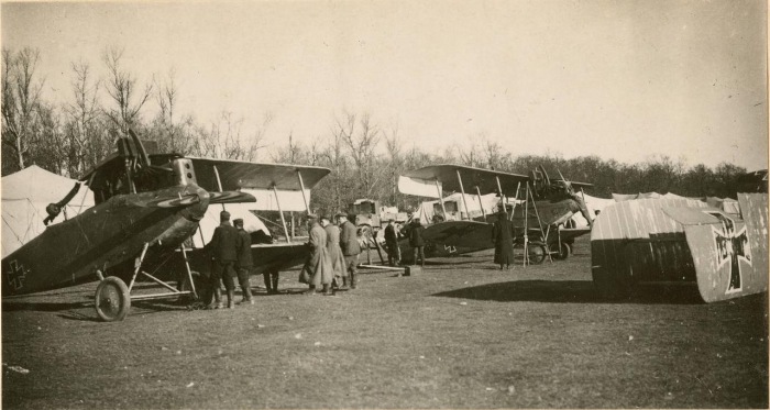 Киевский военный аэродром. 1918 год. 