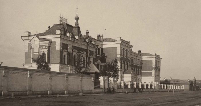 Здание духовной семинарии. Россия, Красноярск, 1905 год.