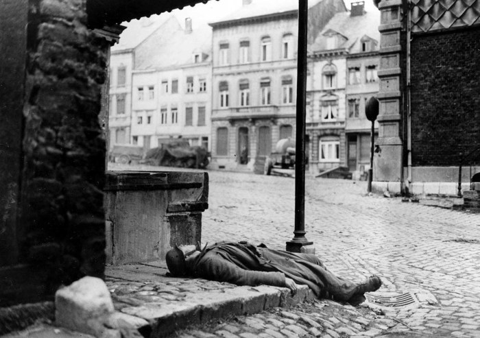 Немецкий солдат, убитый во время контрнаступления.