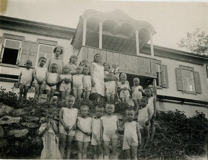 Младшая группа в одном из детских садиков на территории СССР. 