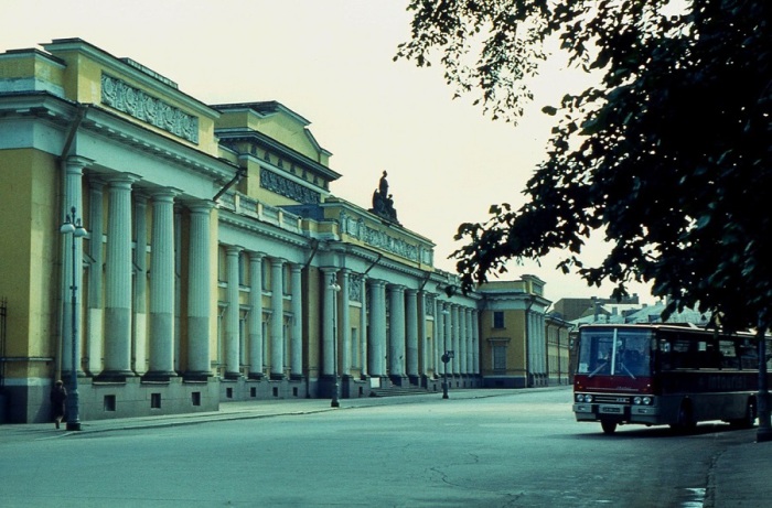 Садовый фасад Русского музея. Ленинград, 20  век.