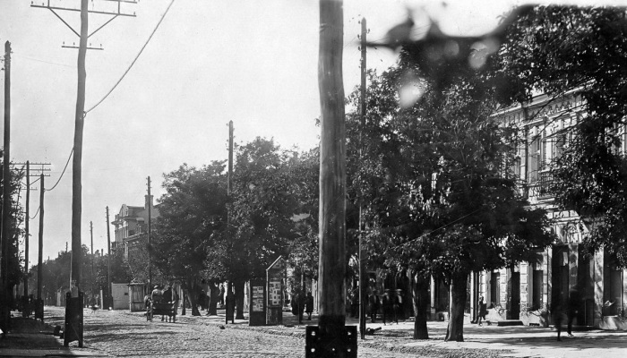 Панорама улицы Суворова в 1930-е годы