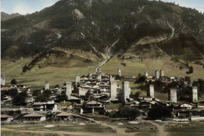 Деревня Местиа в верхней Сванетии. 1929 год.